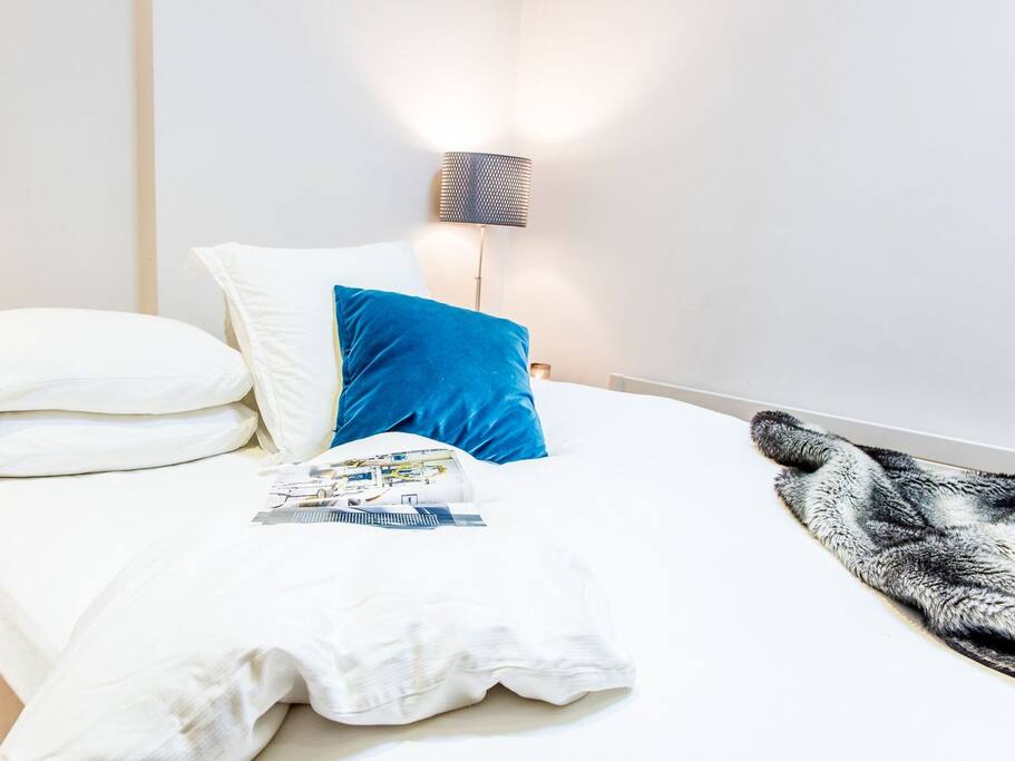 King Size Mattress and Cotton Sheets