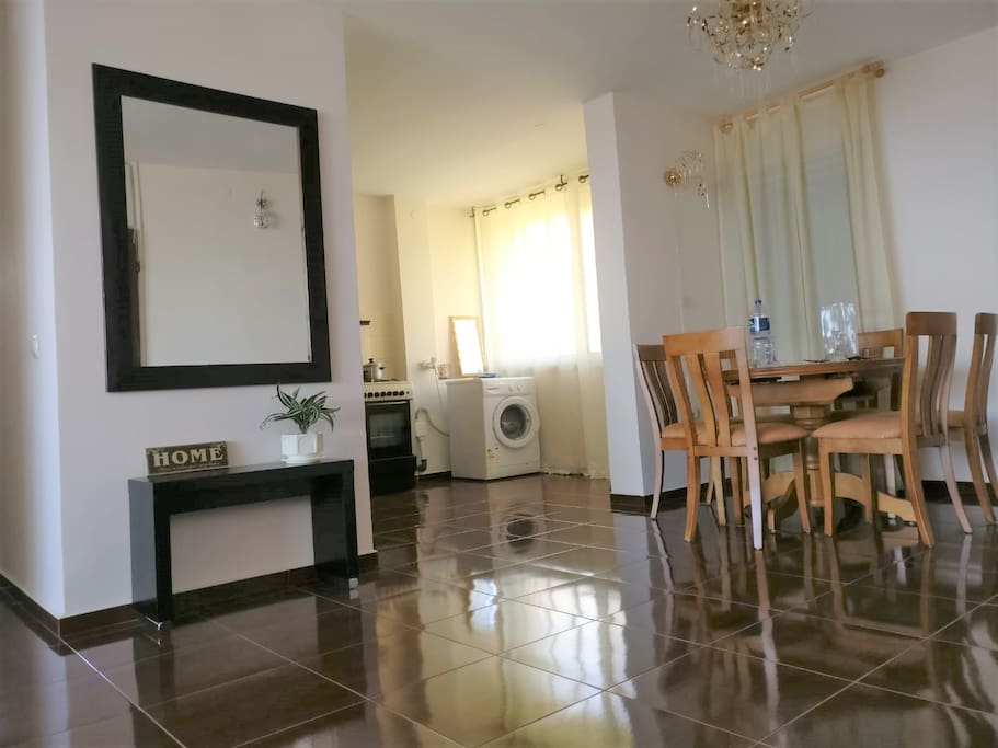 Entrance, dining area and kitchen