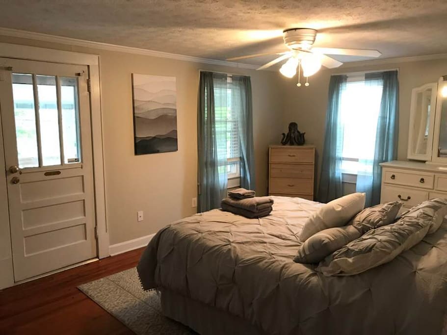 Guest Bedroom
