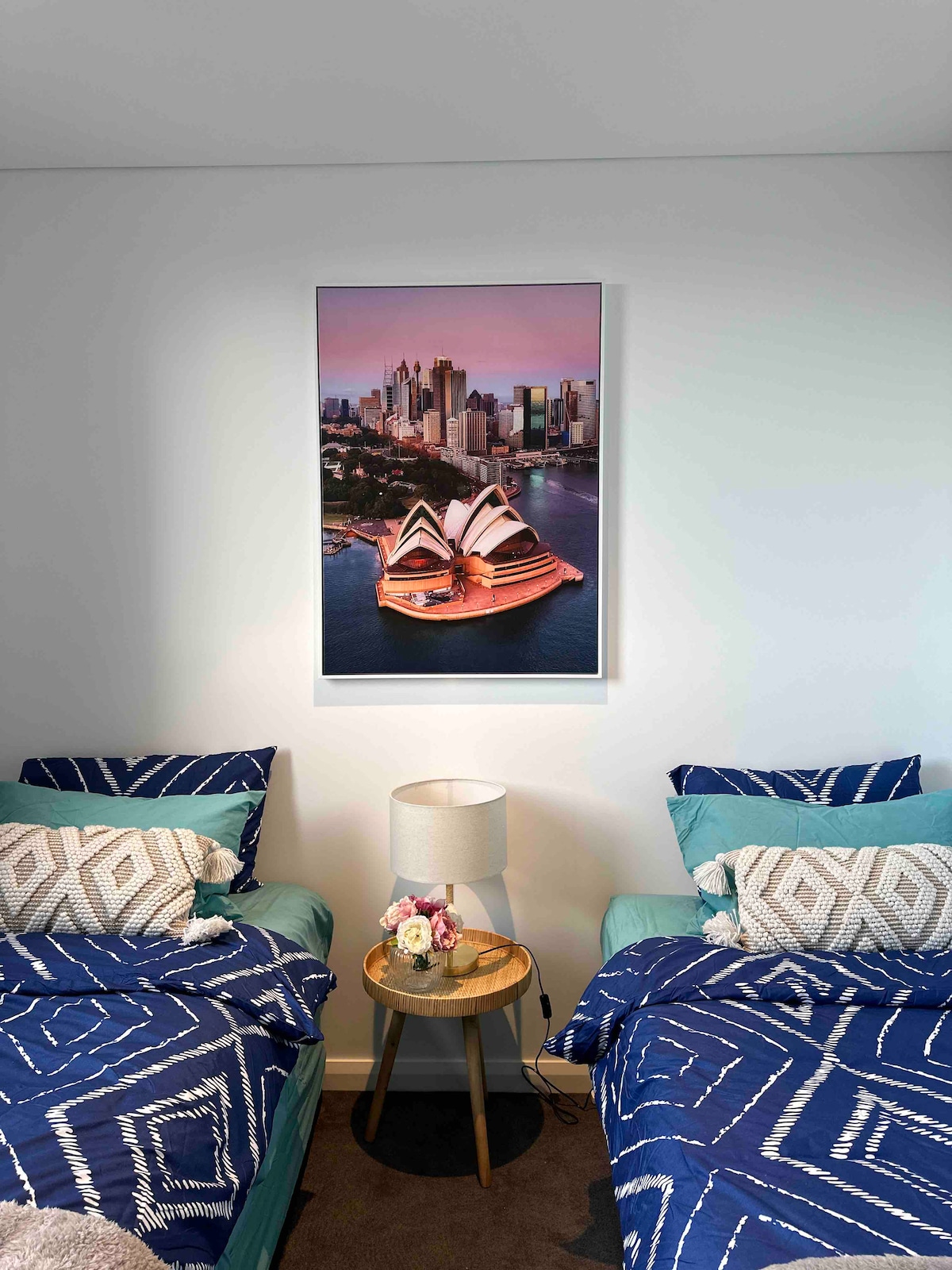 MQ Exceptional Apt in Great Location