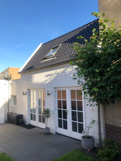 Unique spot, only 200 meters from beach & shopping