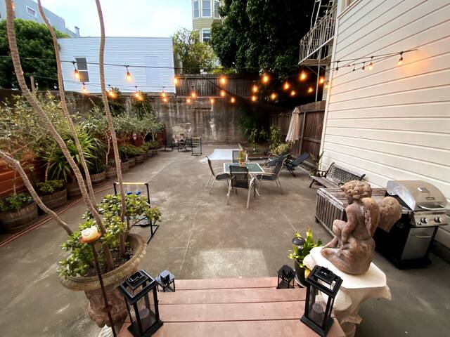 The Hyde Out- Prime Large Flat 5bed/3bath Nob Hill gallery image 5