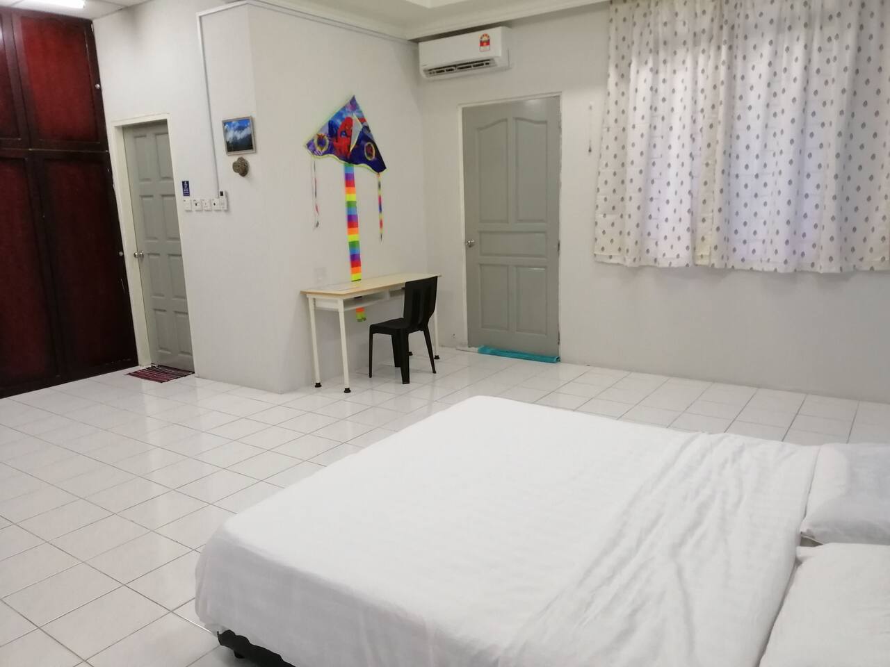 NICE COMFY Room5 è¯ã/ì¢ì ä¸»äººæ¿, ç§äººåæ Cheap Car Rent