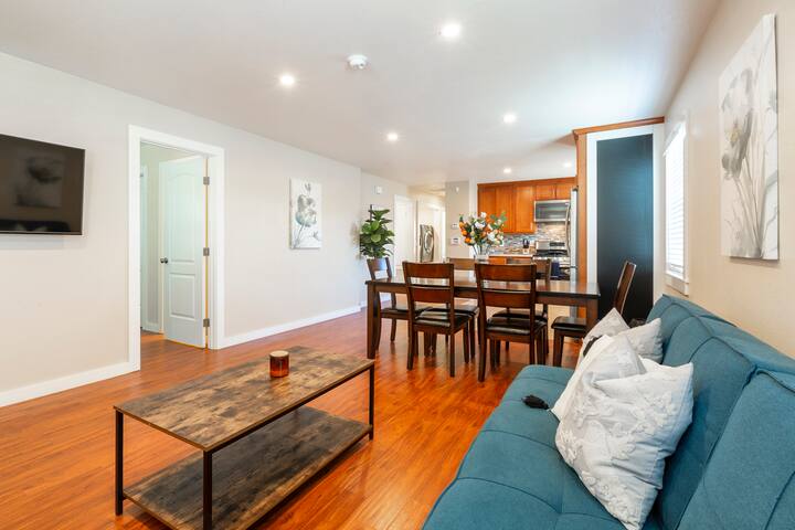 @ Marbella Lane-Spacious 5BR Ideal for Biz & Famil gallery image 3