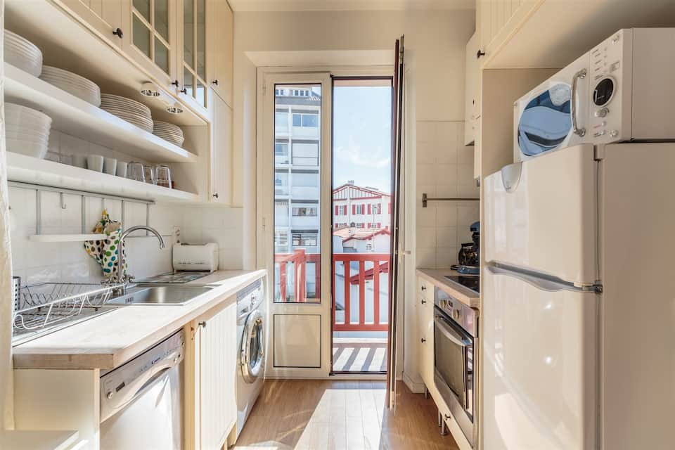 Sitemapcdatahttpsshopinf Inetcomsaint Jean De Luz Airbnb
