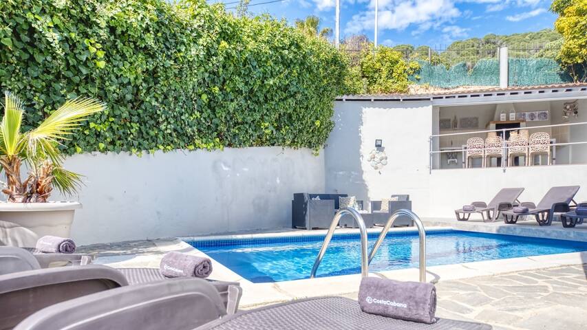 ♥ CostaCabana – Villa Rosa ♥ Walking distance sea! gallery image 4