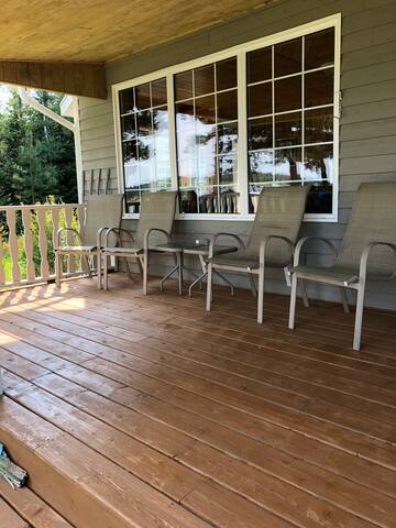 Cozy waterfront cottage on the Tidnish River!