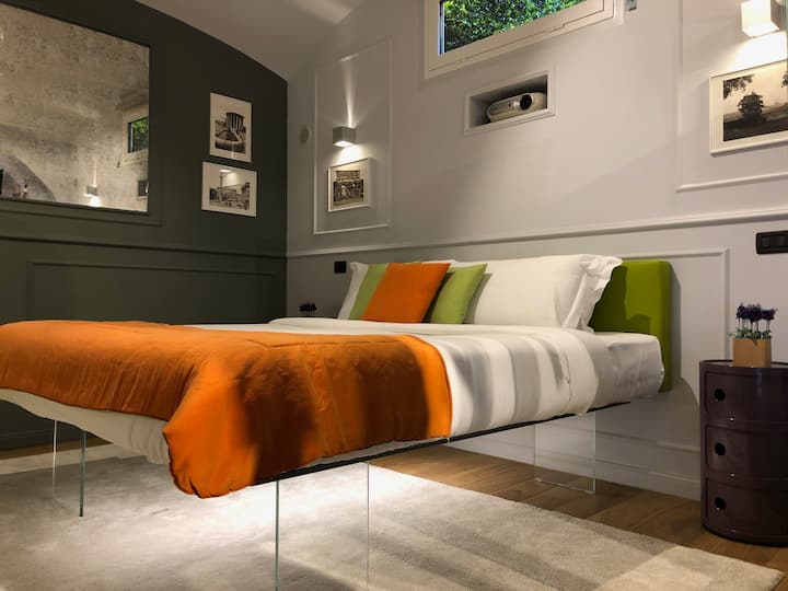 Suspendirani bračni krevet