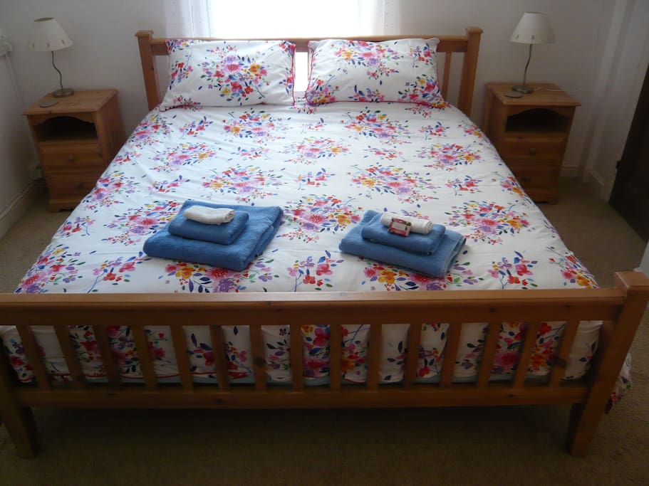 Master ensuite bedroom with super-king bed