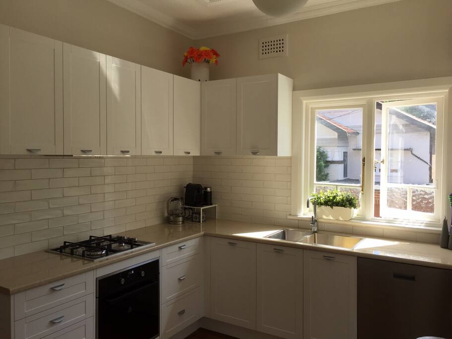 New appliances and kitchen bench