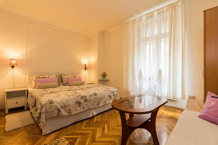Arco Romano Rooms Guest House Arco Romano Rooms Guest House