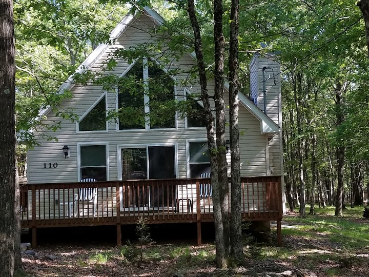 COMFY CHALET outdoor amenities & WIFIAll seasons Chalets for Rent