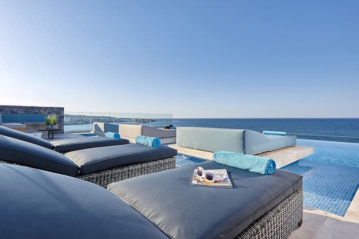 SeafrontApt by Myseasight.com 2 bedroom Gardenview