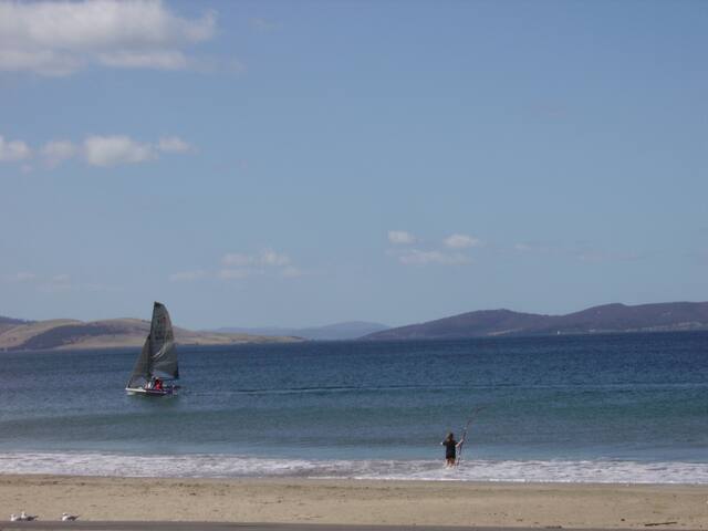REACH OUT & TOUCH THE WATER/ENJOY THE BEACHFRONT gallery image 2