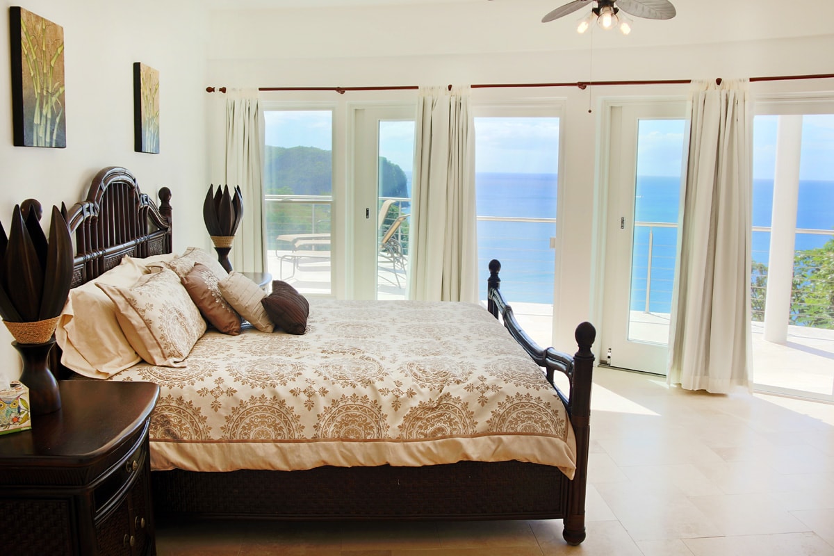 Dormitorio principal con una vista increíble.