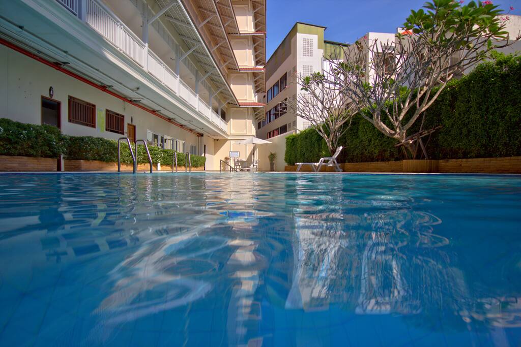 Swimming Pool N°1