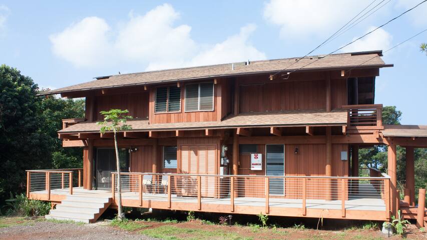 Surfer’s HQ @ Pupukea ** surf is up !!!! 30 day+ gallery image 2