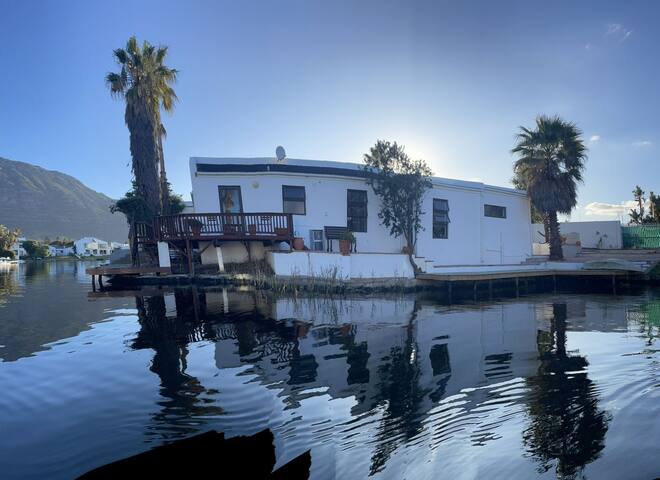 5A Spearhead Lake Accomodation gallery image 3