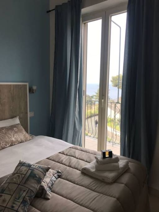 Camera con vista sul mare