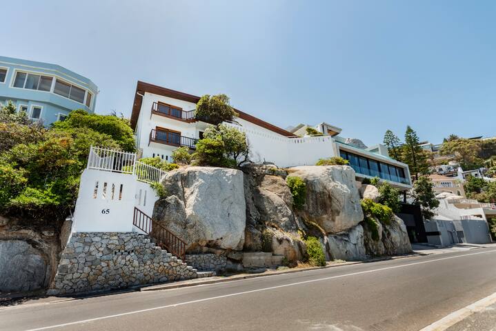 Bantry Bay Home with Atlantic Ocean Views gallery image 3