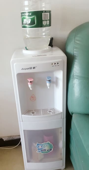 热水机,热水供应。