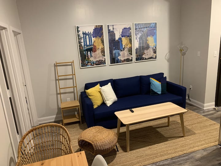 Urban and Cozy Apartment super close to NYC