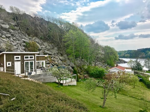 Cabin overlooking Boxvik kile
