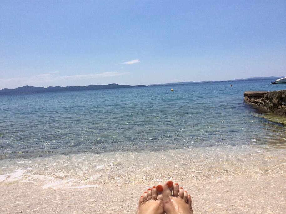 Beach - 20 m from the apartment