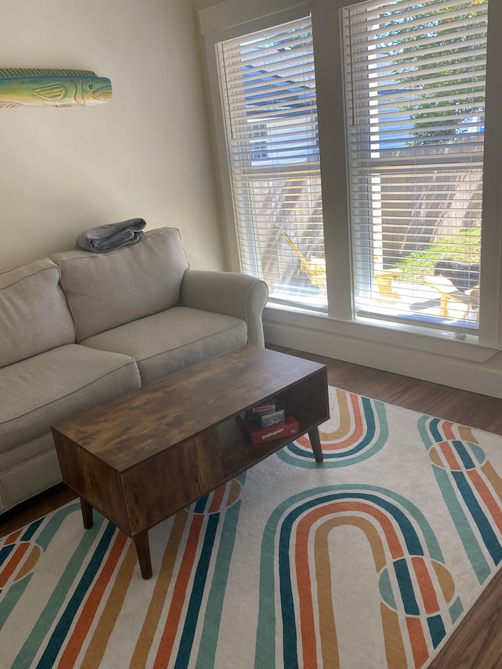 Downtown Pensacola Cozy Cottage - Pensacola, FL