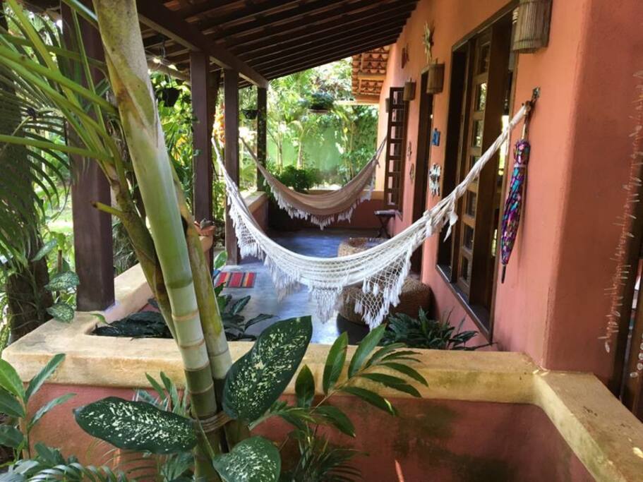 Varanda de entrada.