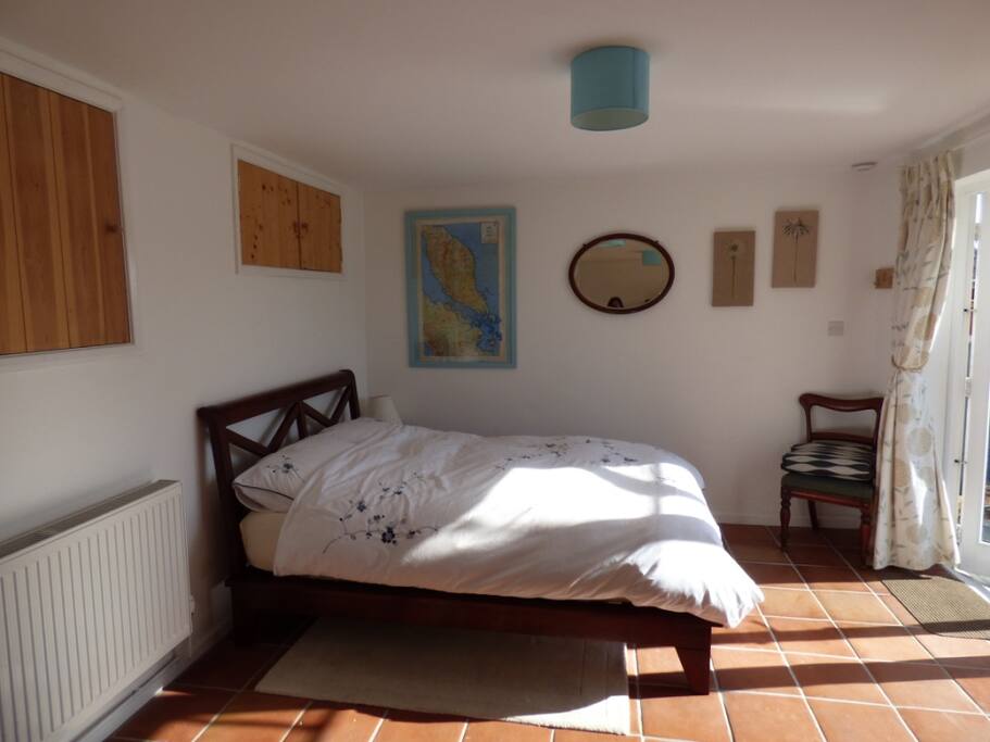Double bed with very comfortable mattress.