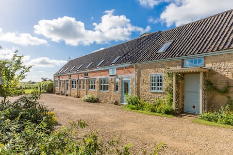 Piper House - rural comfort & space