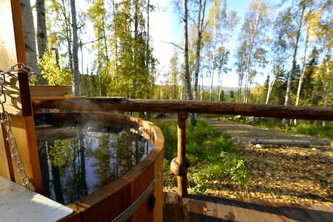 Off-Grid Cabin on 100 Acres w/ Cedar Hot-Tub&View
