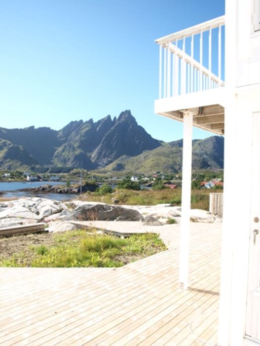 Villa - view outside (west) summer time