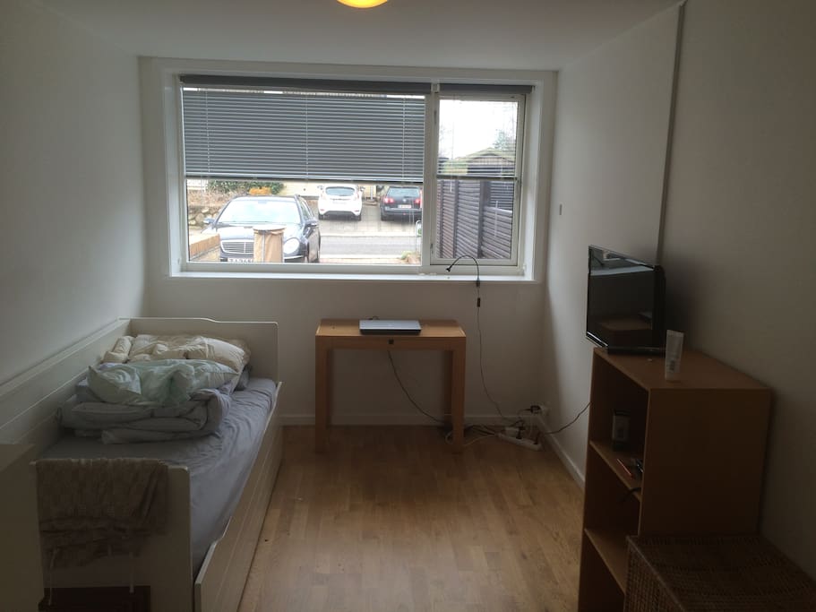 The room (9m2)