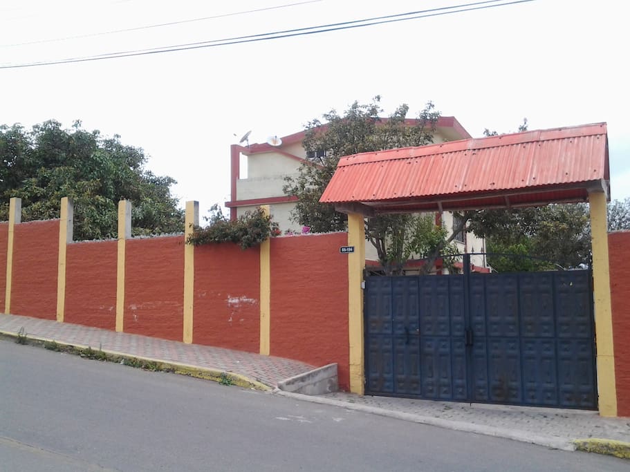 El Parqueadero/Parking