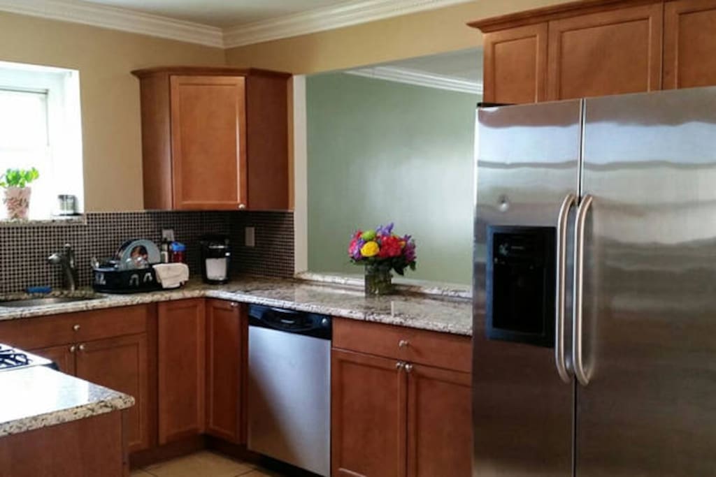 Kitchen with dishwasher