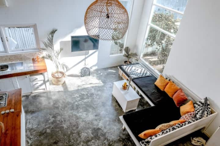 Cozy Family & Friends Retreat With Lush Garden - Isole Gili