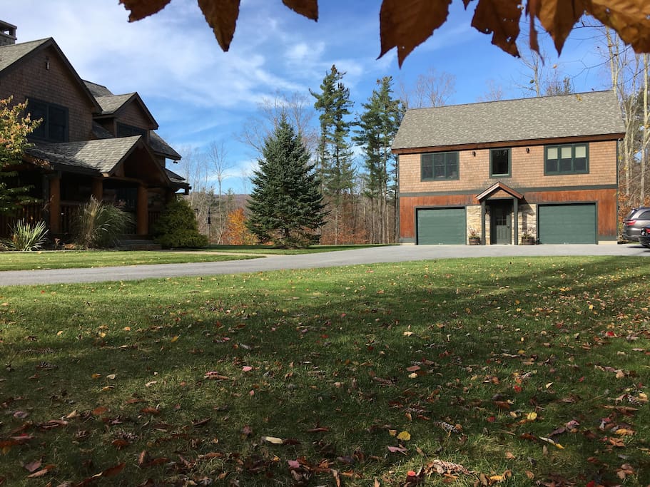 Guest home next to main house.