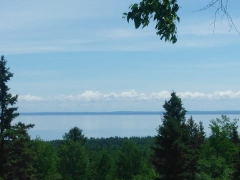 PJ's Oasis - A Superior View