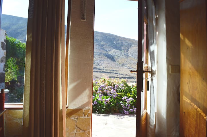 Eco Rural La Rosa del Taro .Nature in its pureness