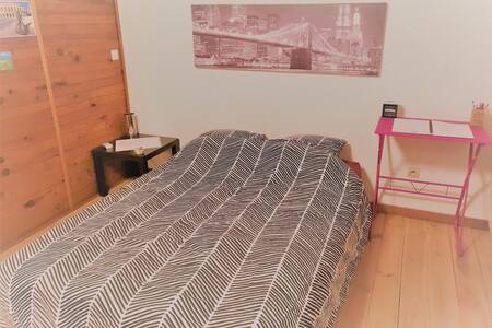 welcome
Chambre calme à 5 minutes du centre ville