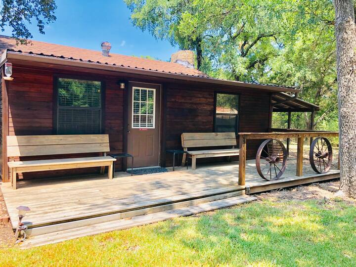 Cozy Cabin on Lake Whitney Cabins for Rent in Texas, United