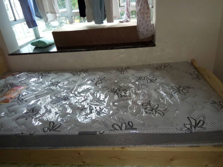 大床3x6呎
