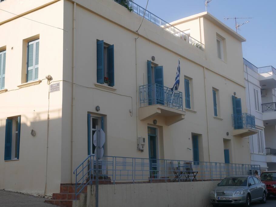 THE VILLA