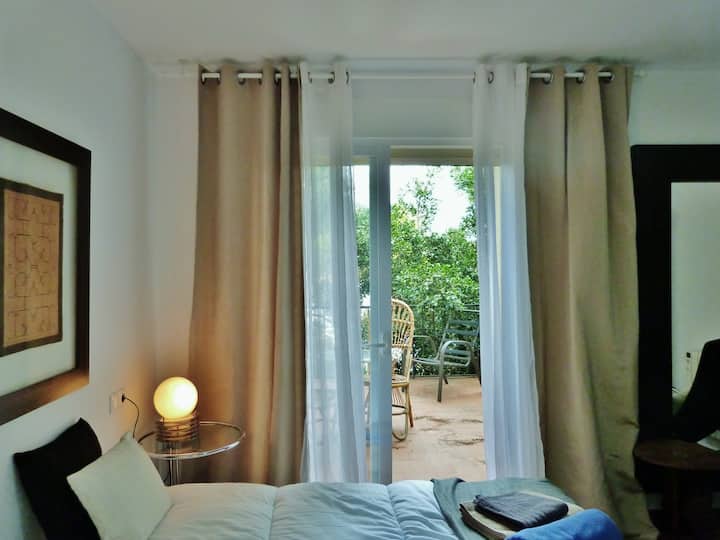 Zen spavaća soba i terasa