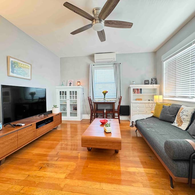 Cute One BR in Rose Park South w/1 Parking Space