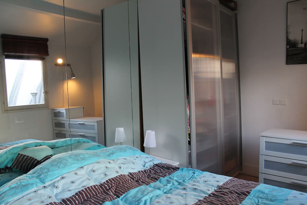 La chambre (en haut)