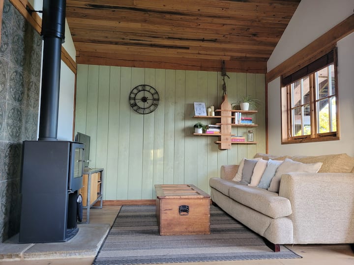 The Cabin In The Country - Berkshire