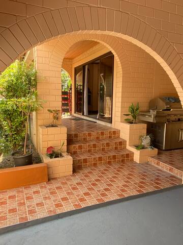 5 Bdrm Garden Home in Heart of Bangkok gallery image 5